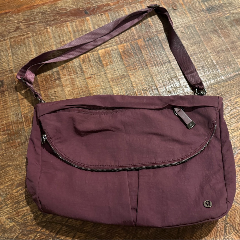 Lululemon All night festival bag 10L